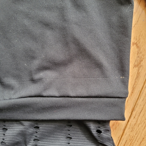 Fabletics Shelby Black Crop Top Eyelet Mesh Layer Long Sleeve Shirt - Picture 7 of 9